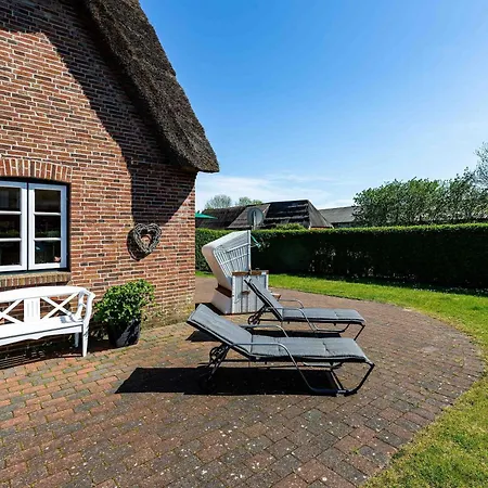 Holiday home Haus Amrumblick Hedehusum