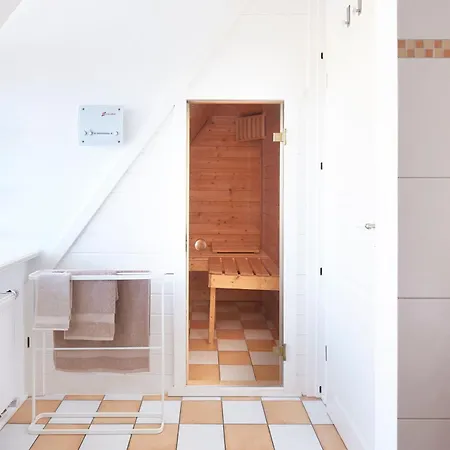 Semesterbostad Haus Amrumblick Hedehusum